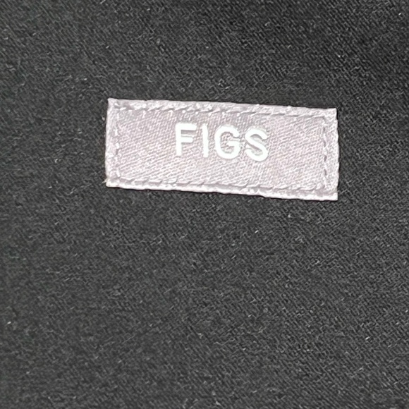 Figs Sydney Performance Scrub Jacket Aya Healthcare - Picture 8 of 9